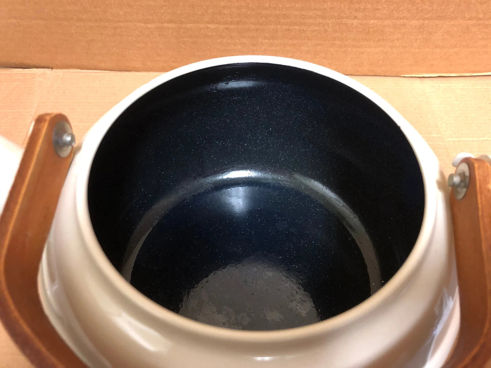 ENAMEL DECORATIVE TEAPOT WITH WOODEN HANDLE & KNOB