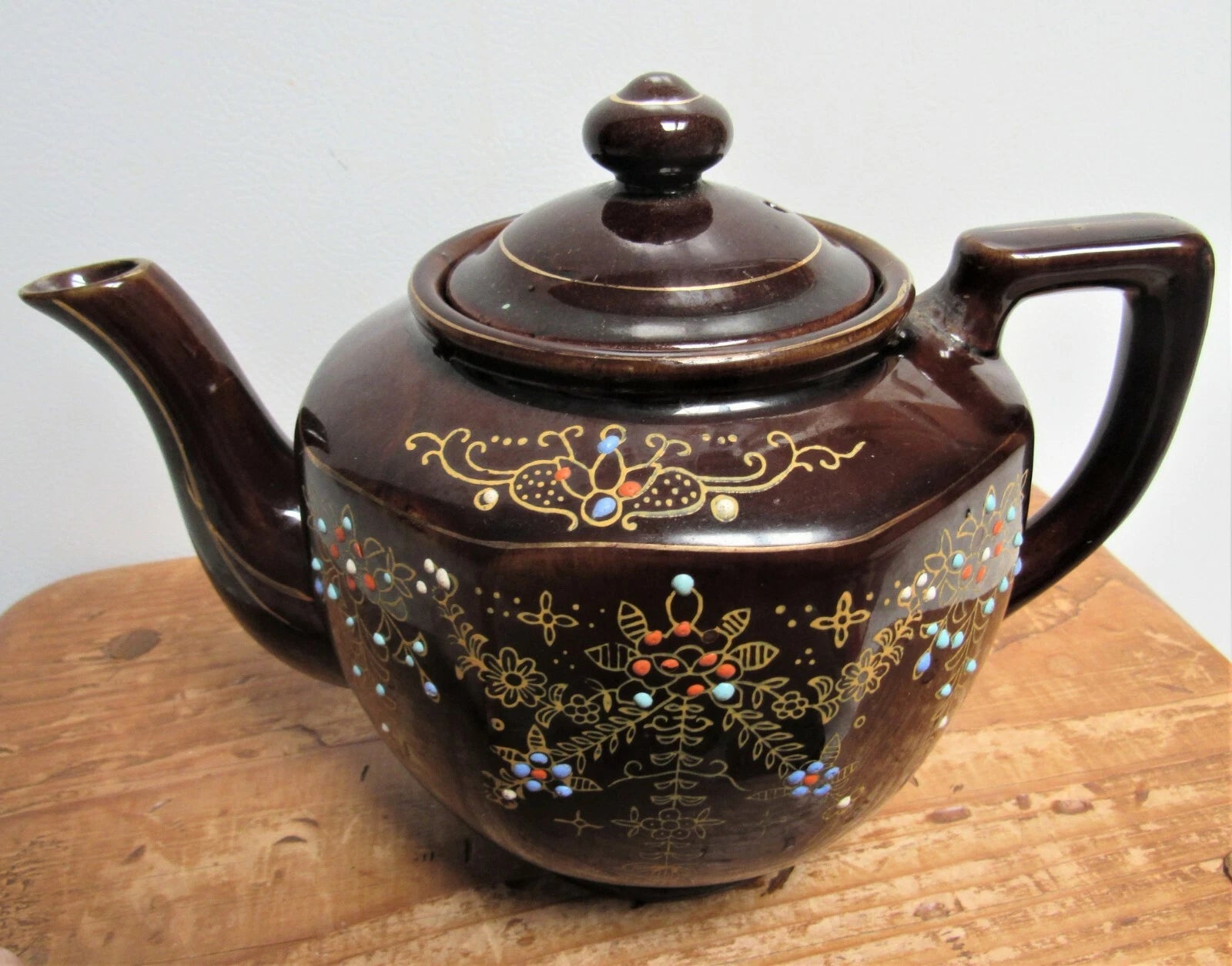 JAPAN REDWARE MORIAGE ENAMEL TEAPOT CREAMER, SUGAR CHOCOLATE GOLD