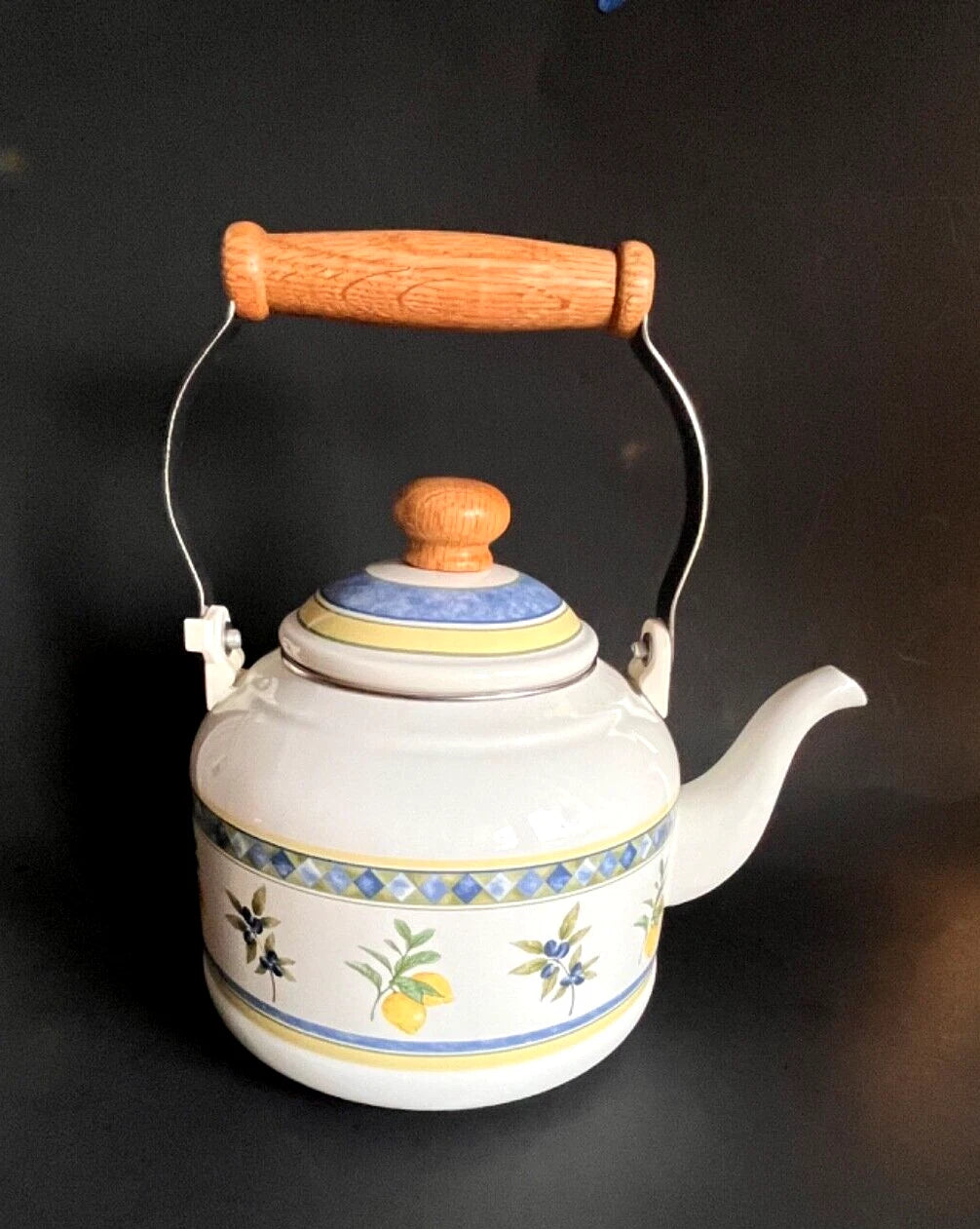 Enamel Ware Royal Doulton Carmina Tea Pot Lemons with Wooden Handle Very Nice | eBay