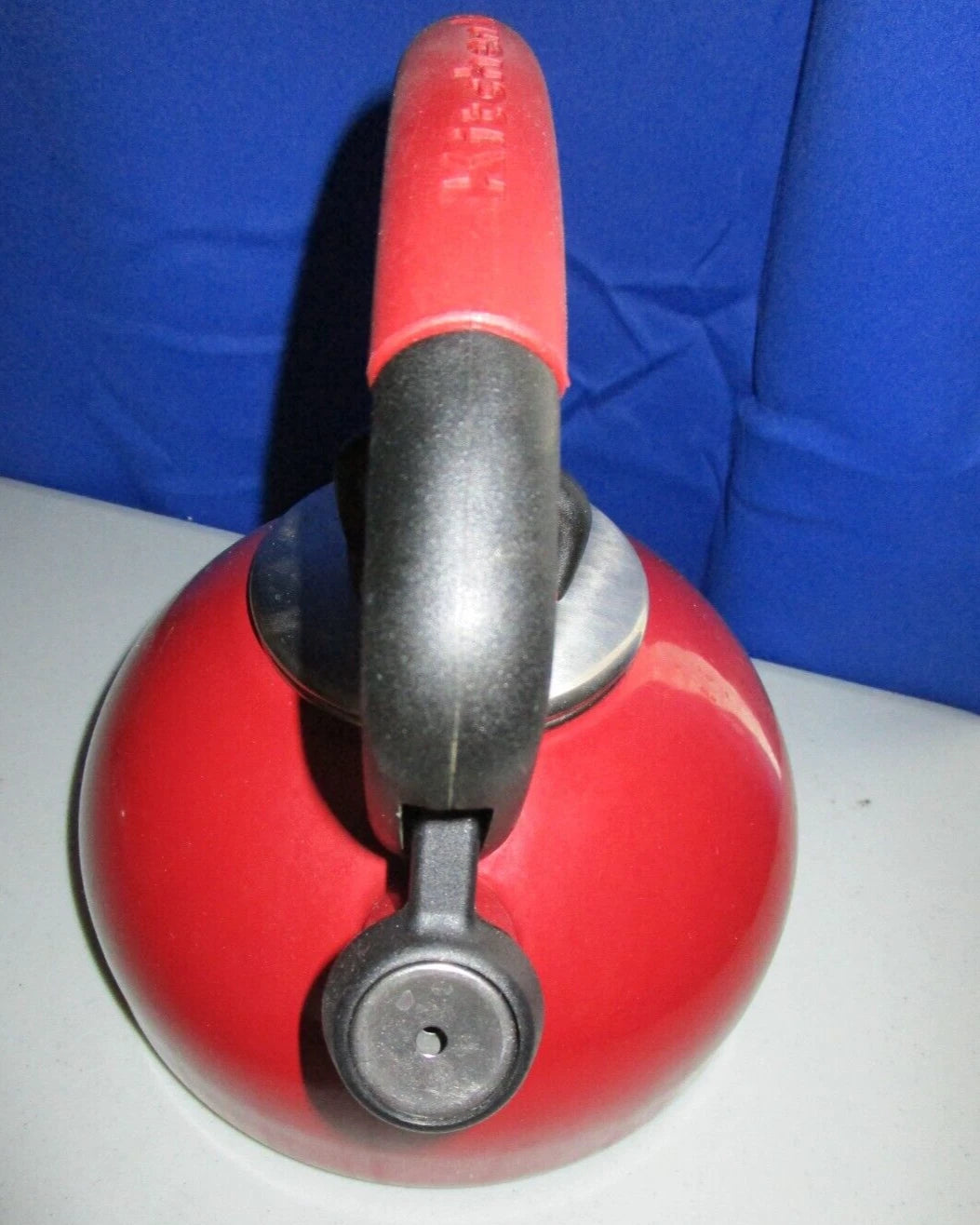 KitchenAid Whistling Tea Kettle Red 2.25 qt Porcelain Enameled Tea Pot | eBay