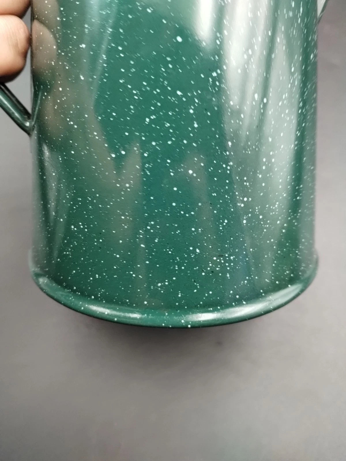 ENAMEL SPECKLE WARE TEAPOT GREEN COW GRAPHICS  8" TALL  5" ACROSS THE BOTTOM