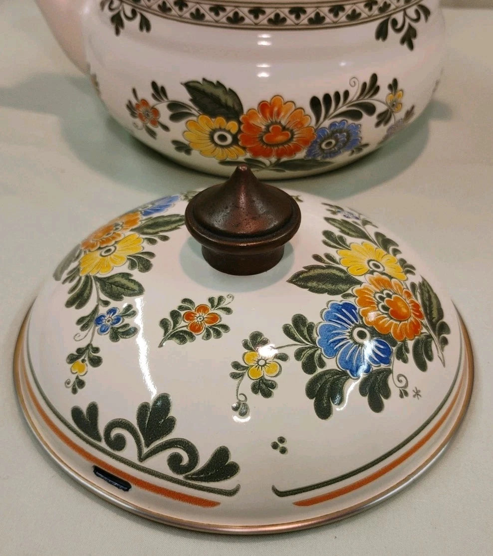 ASTA White Floral Enamelware Old Amsterdam 8.5” Dutch Oven & Teapot PRISTINE!!!