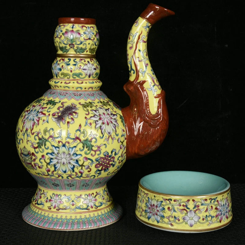 9.1" Old dynasty Porcelain qianlong mark colour enamels Eight treasures Teapot