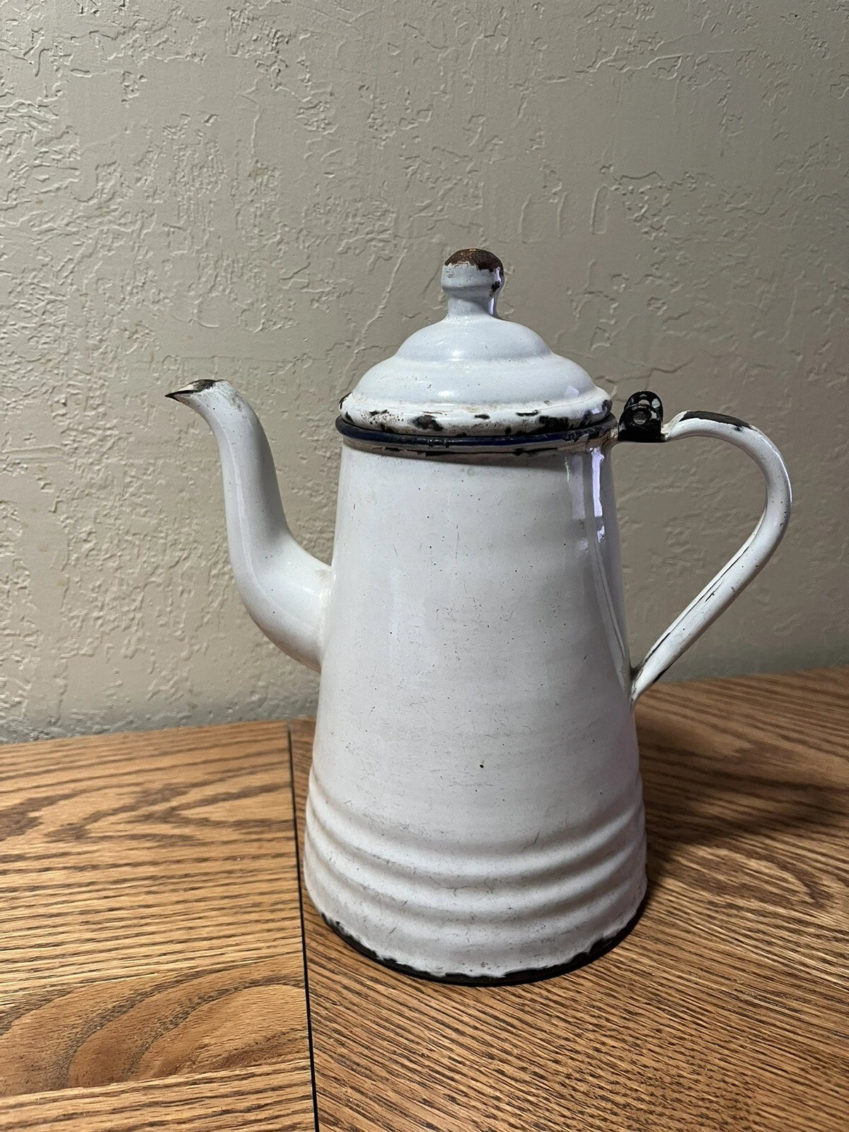 Antique white enamel 9" (with lid) tea pot