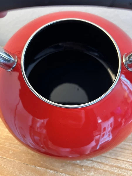 Cuisinart Porcelain Enamel on Steel Teakettle Aura 2 Quart Enamel- Red