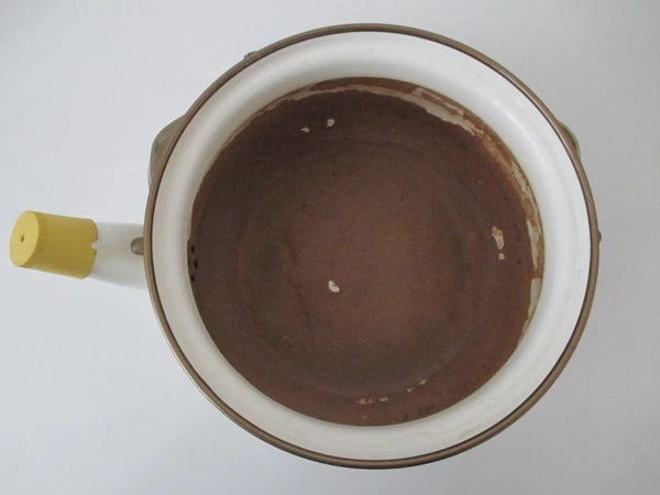 ENAMELWARE FLORAL WHITE TEAPOT KETTLE W/ LID PASTEL FLOWER 7" VINTAGE AZ56