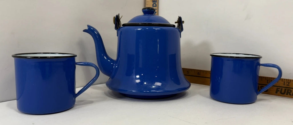 Vintage MCM Japan Blue Enamel Tea Kettle Pot w/Lid & 2 Mugs