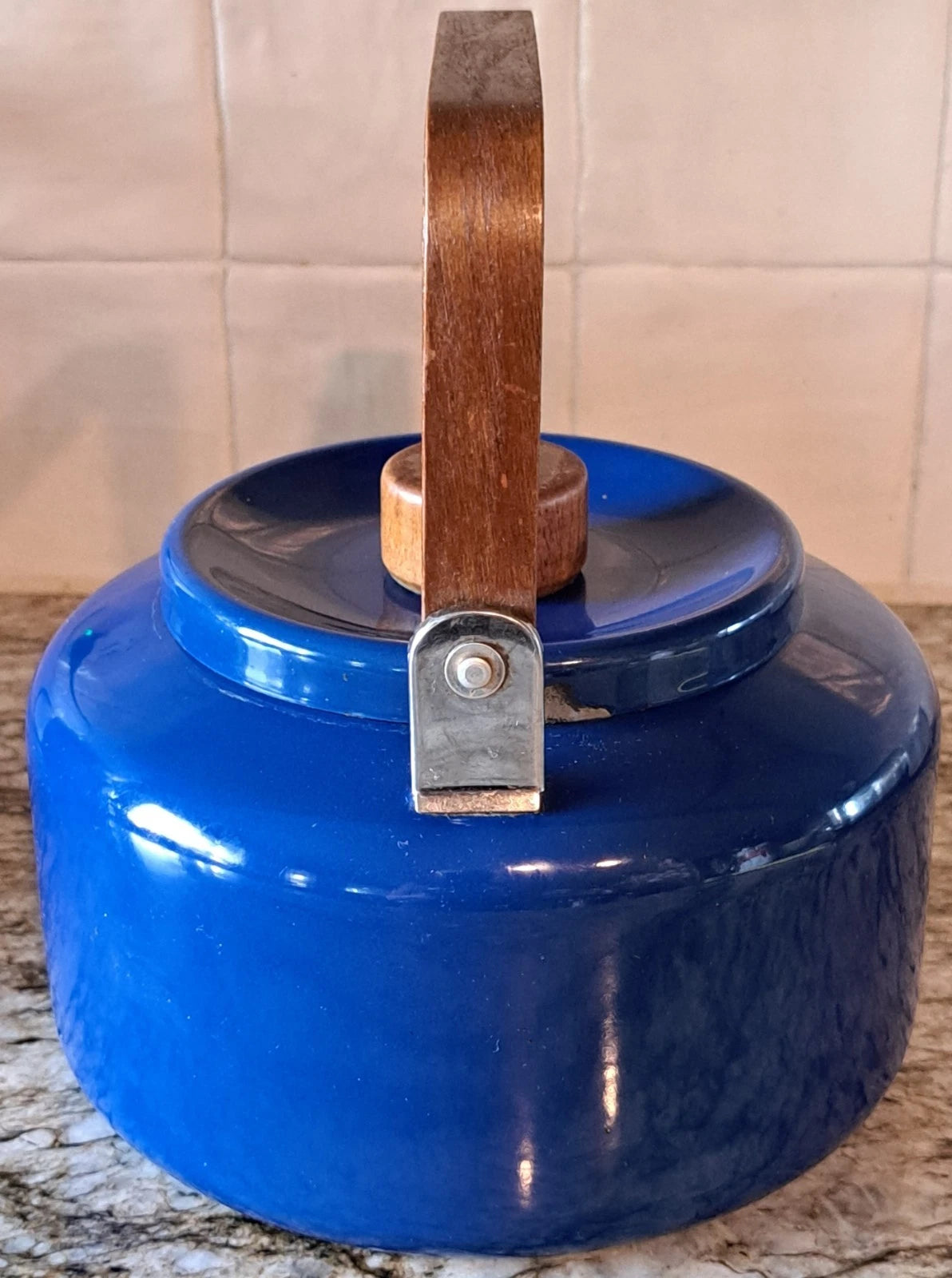 Vintage MCM Retro BLUE Enamelware 5” Tea Kettle Pot Bent Wood Handle | eBay
