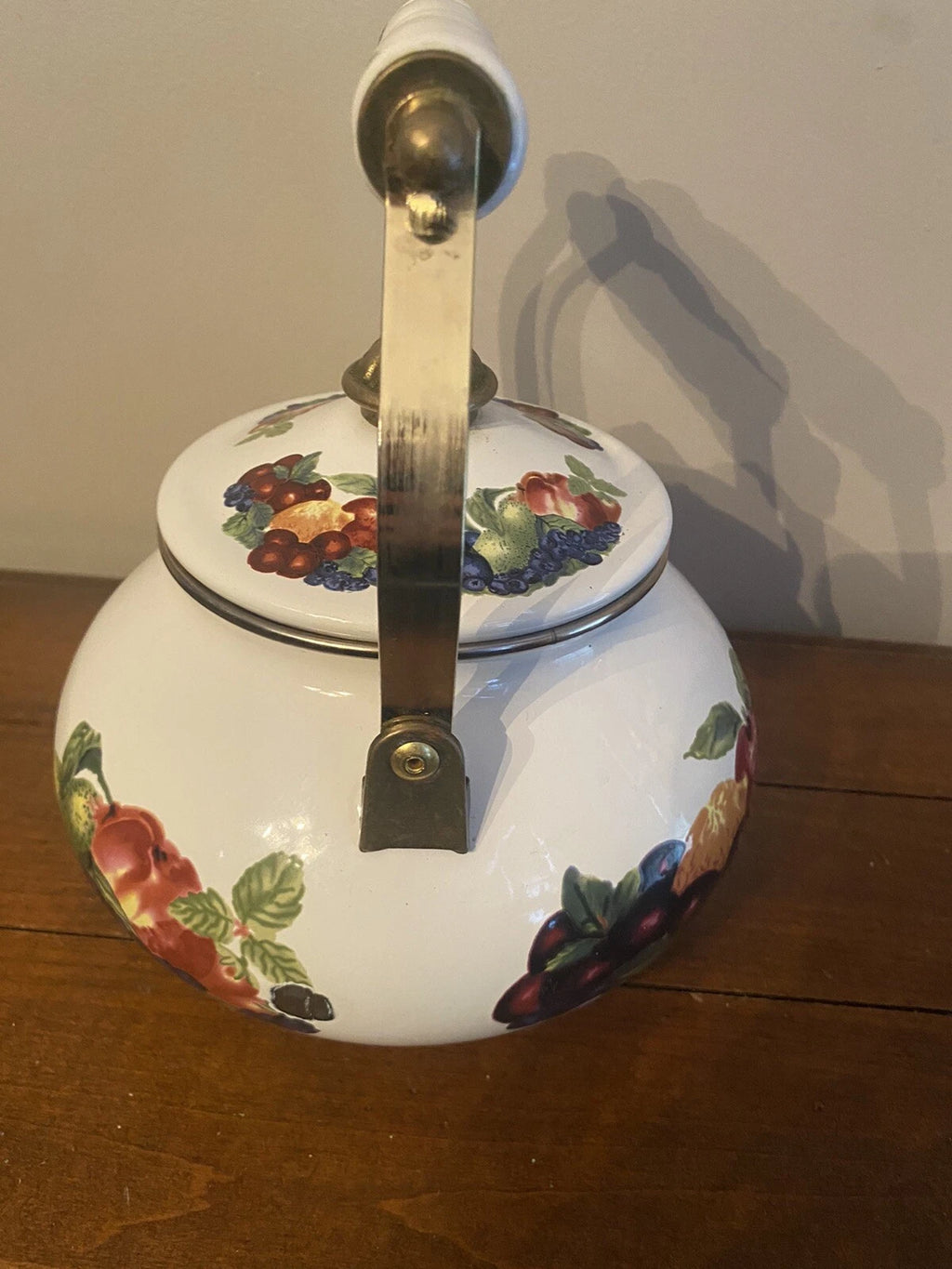 VINTAGE Teapot Kettle REGENCY ENAMEL WARE Stovetop Kitchen FRUIT