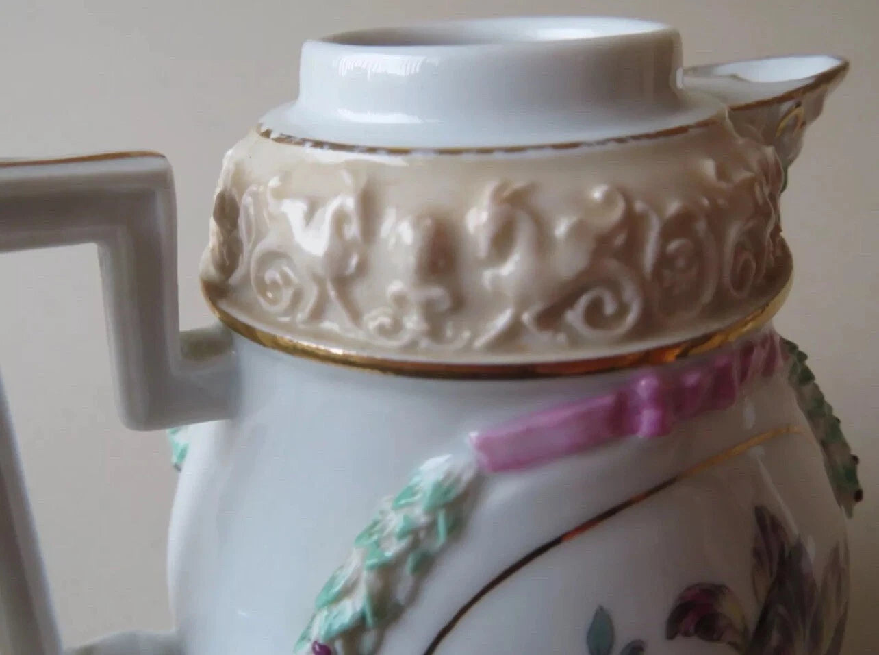 RARE 18th Century MEISSEN TEAPOT