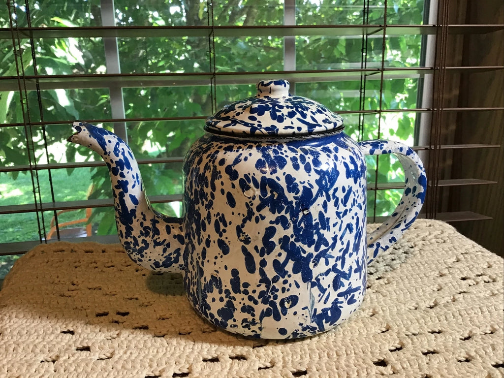 Vintage blue splatter enamel ware 4 cup teapot