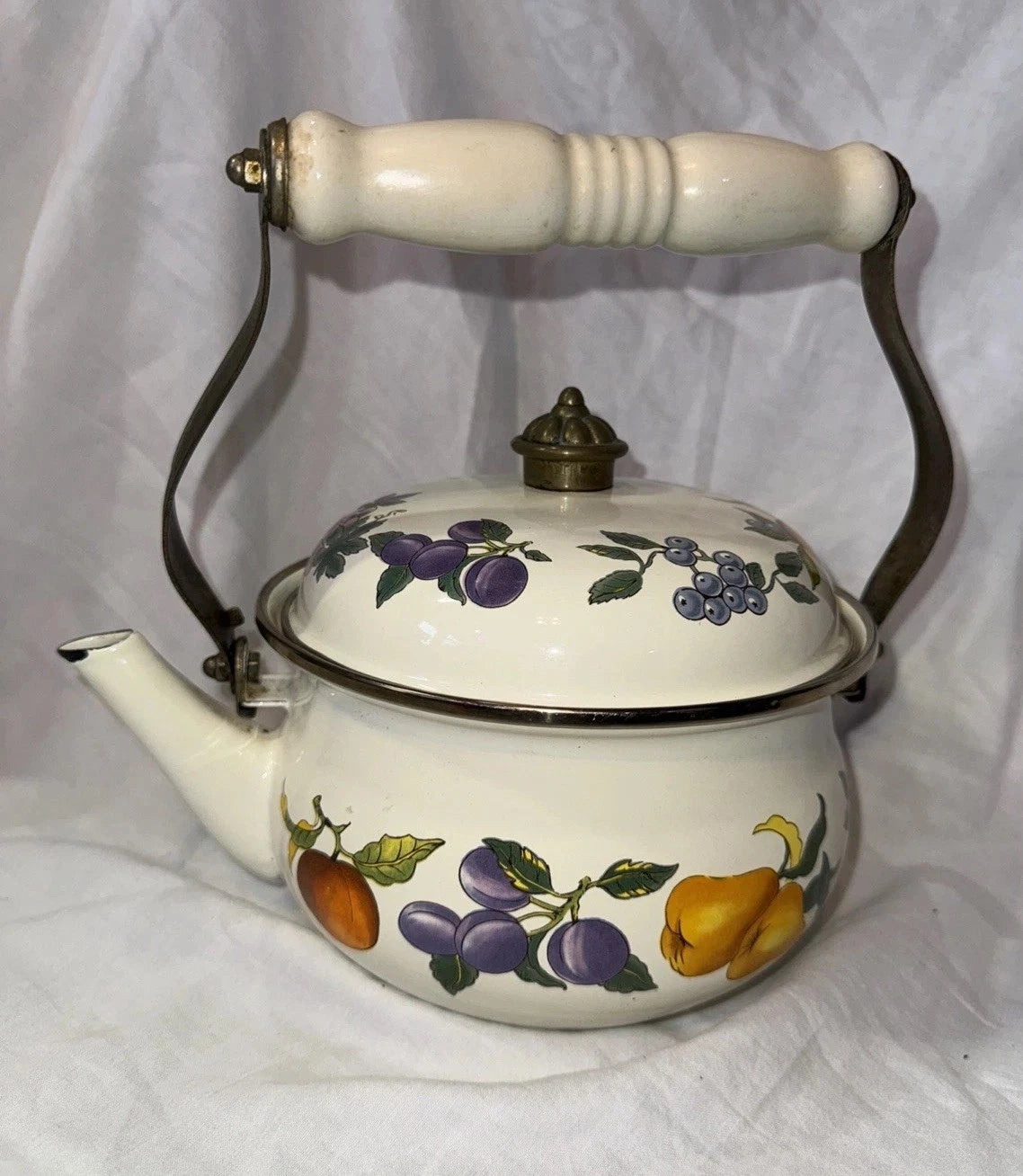 Vintage Tabletops Unlimited Ceramic Tea Kettle Grapes Ivy Ceramic Porcelain