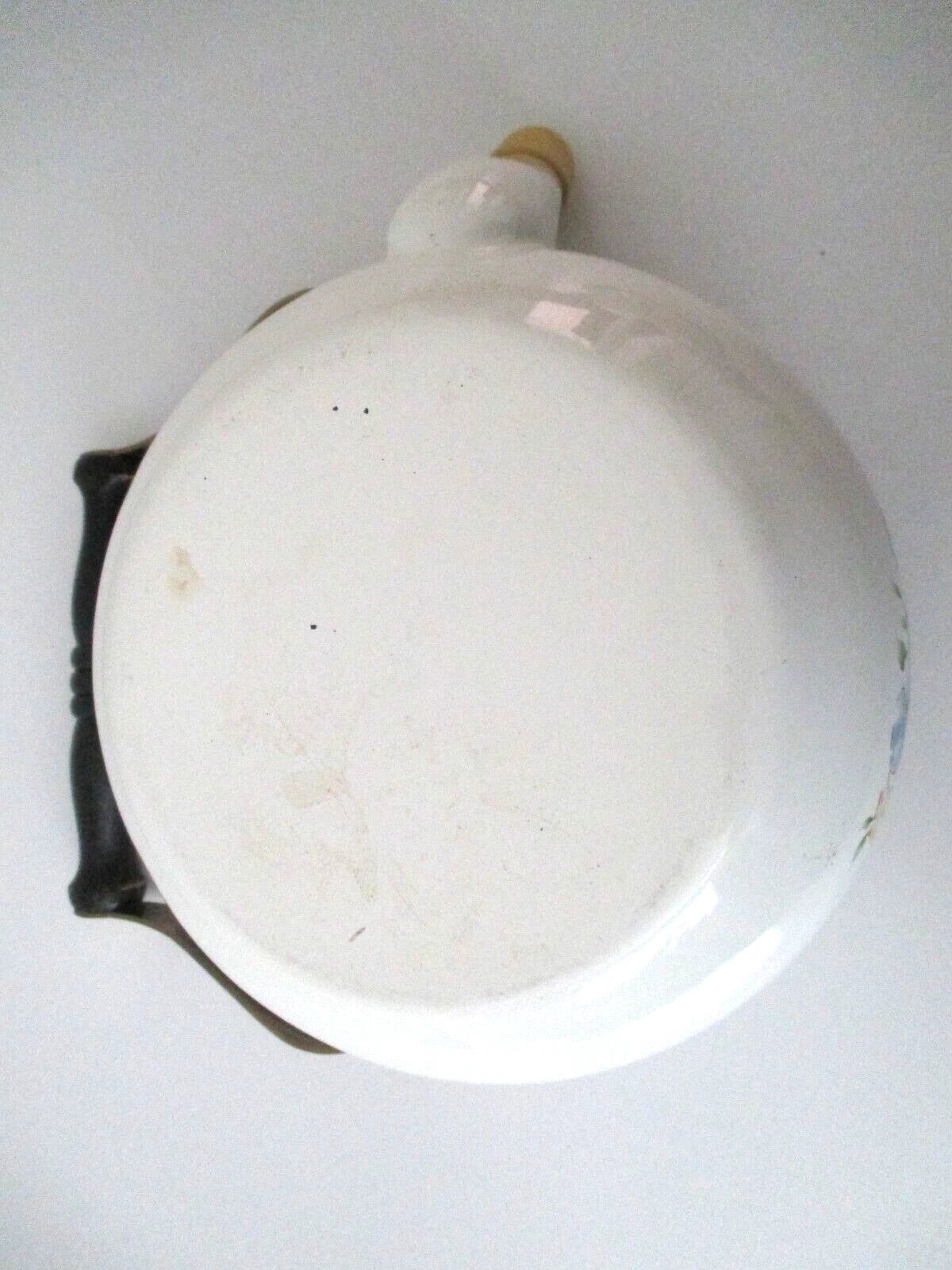 ENAMELWARE FLORAL WHITE TEAPOT KETTLE W/ LID PASTEL FLOWER 7" VINTAGE AZ56