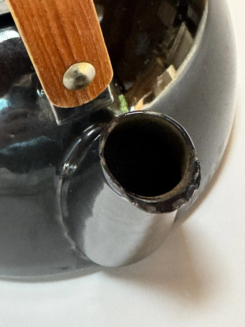 Vintage Black Enamel Teapot Tea Kettle with Lid Wood Handle & Knob MCM | eBay