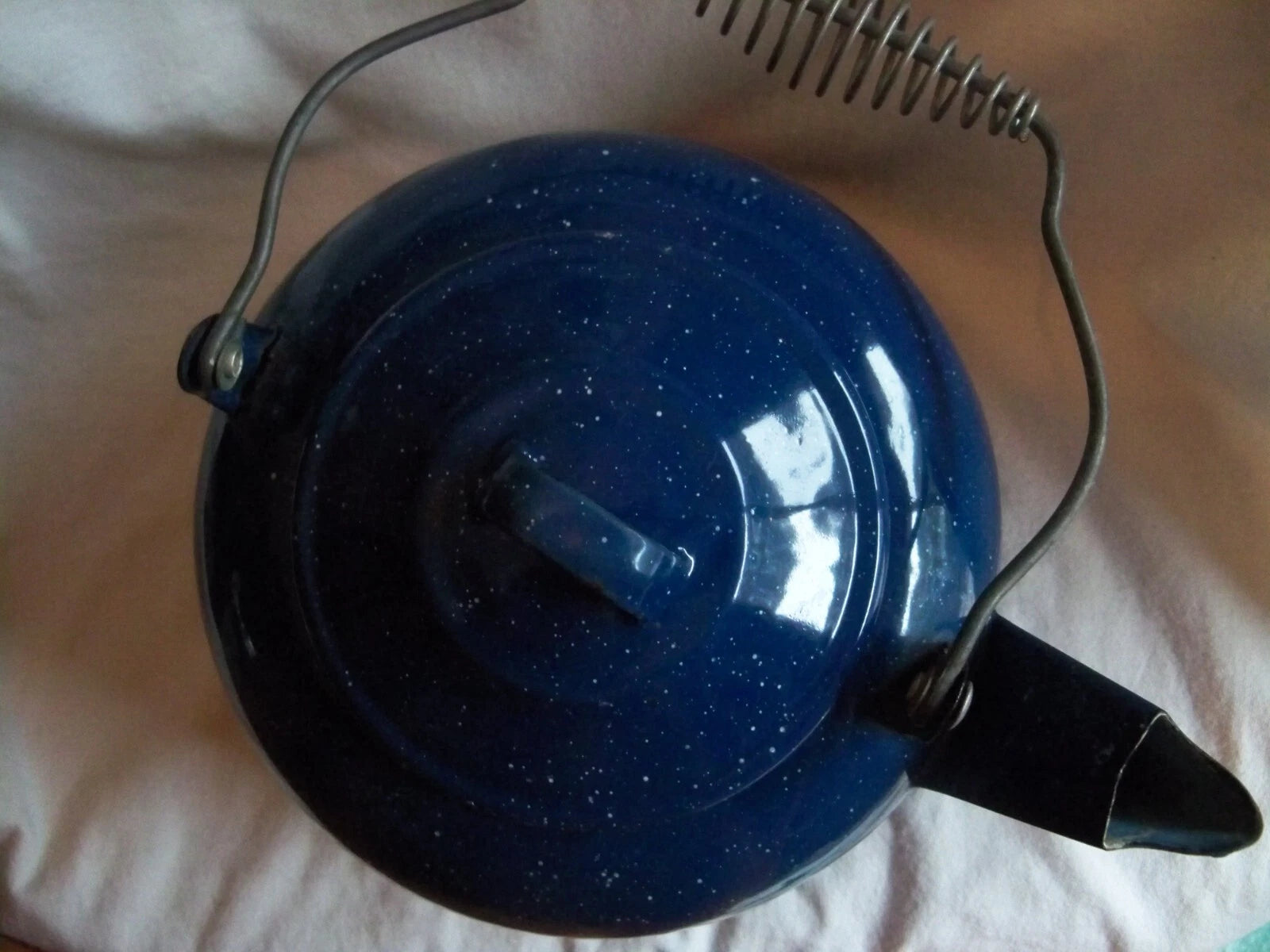 Vtg Blue White Speckled Enamelware Teapot kettle, wire wrap handle, from auction