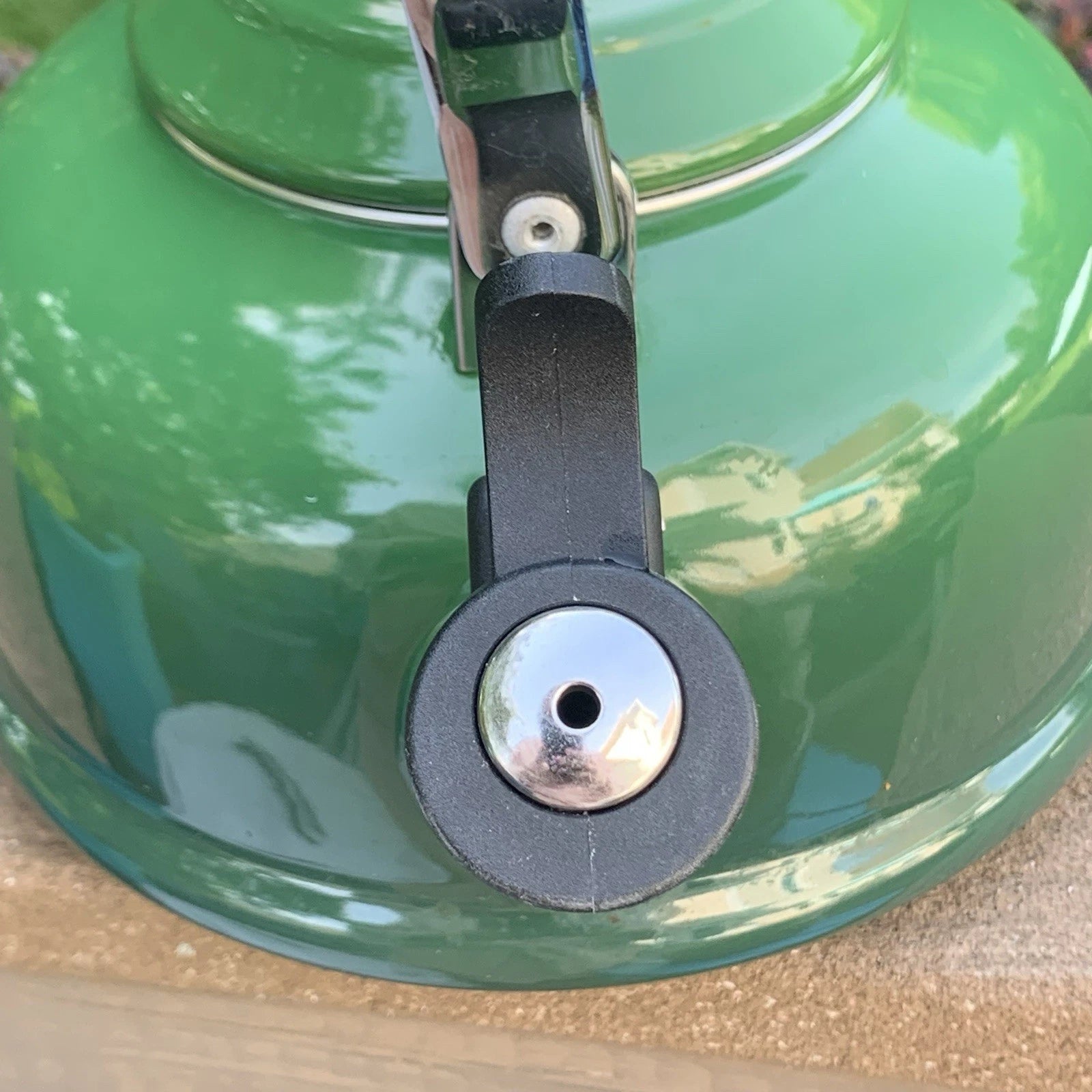 Le Creuset Vintage Tea Kettle Forest Green 1.7 quart 1.6 Liter Whistling Teapot