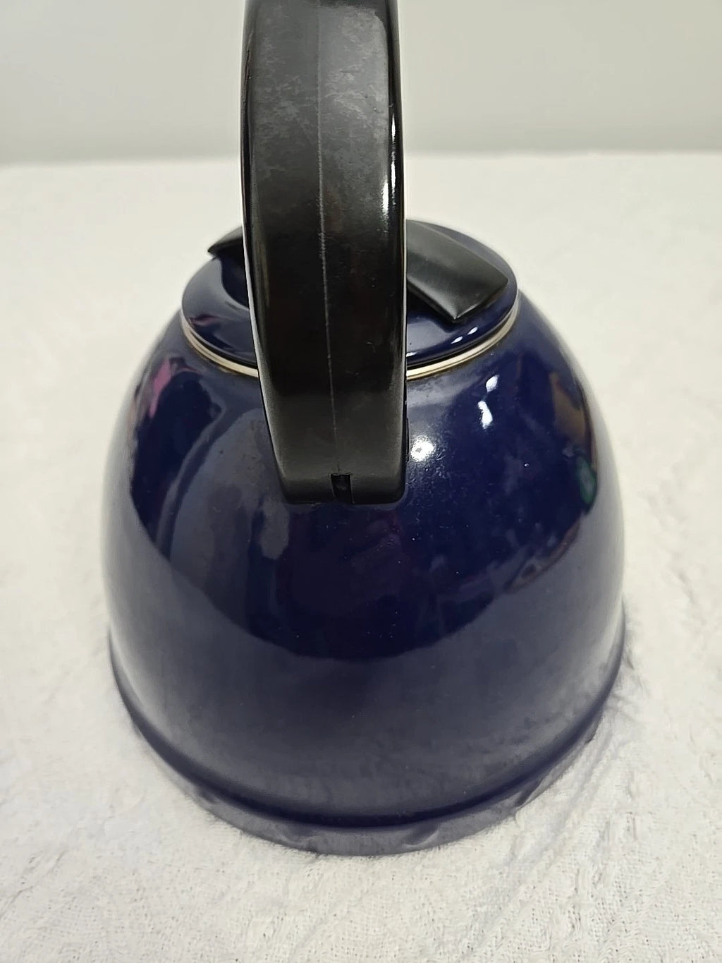 Vintage Dark Blue Enamelware Tea Pot Whistle Spout Brewing Classic