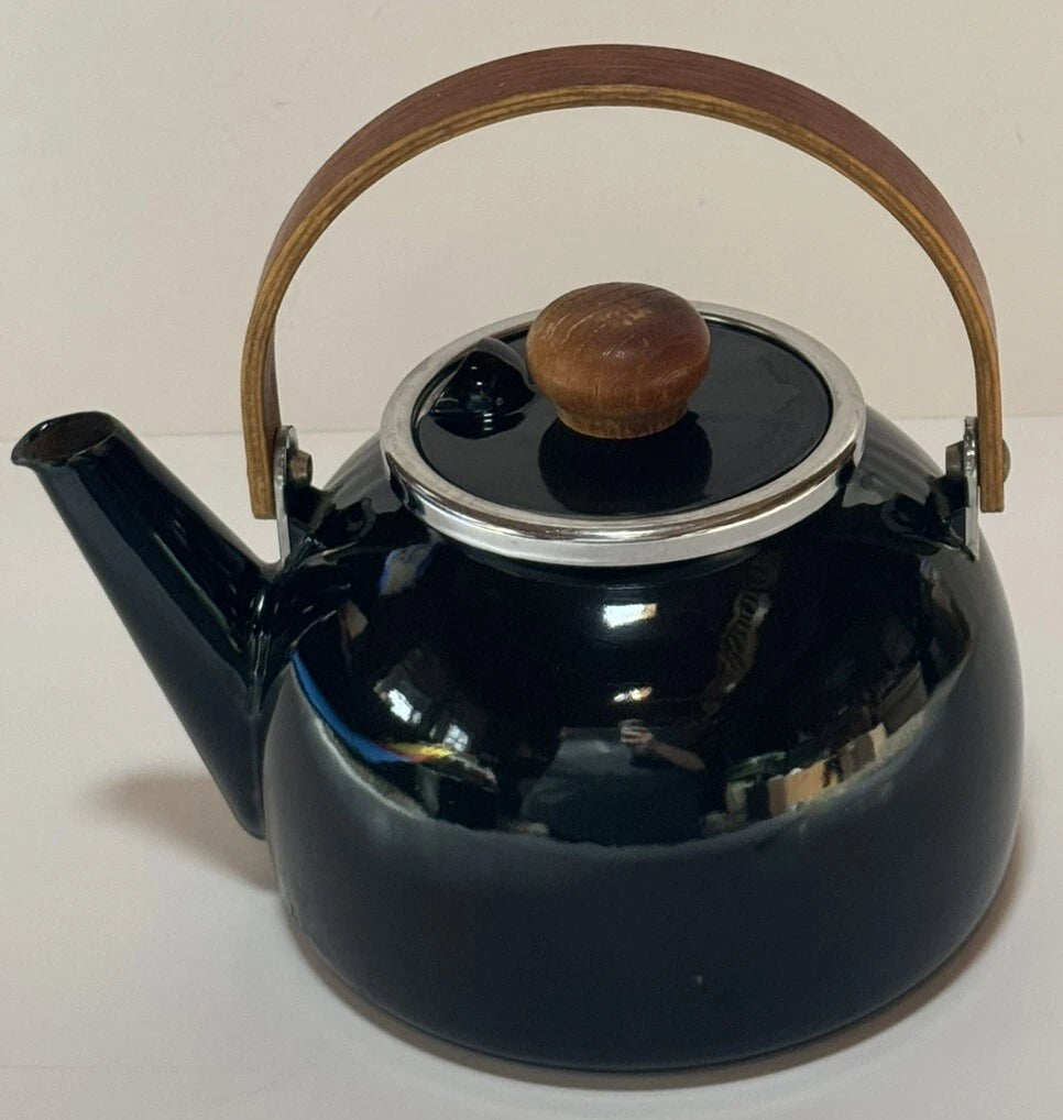 Vintage Black Enamel Teapot Tea Kettle with Lid Wood Handle & Knob MCM | eBay