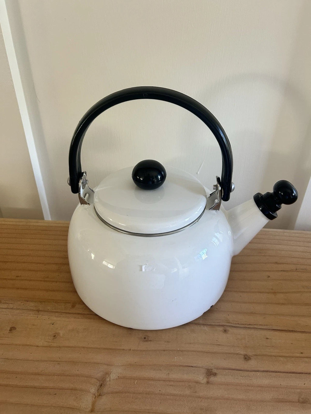 Vintage White Enamel Tea Kettle Retro Stovetop Teapot Whistling Tea Pot MCM | eBay