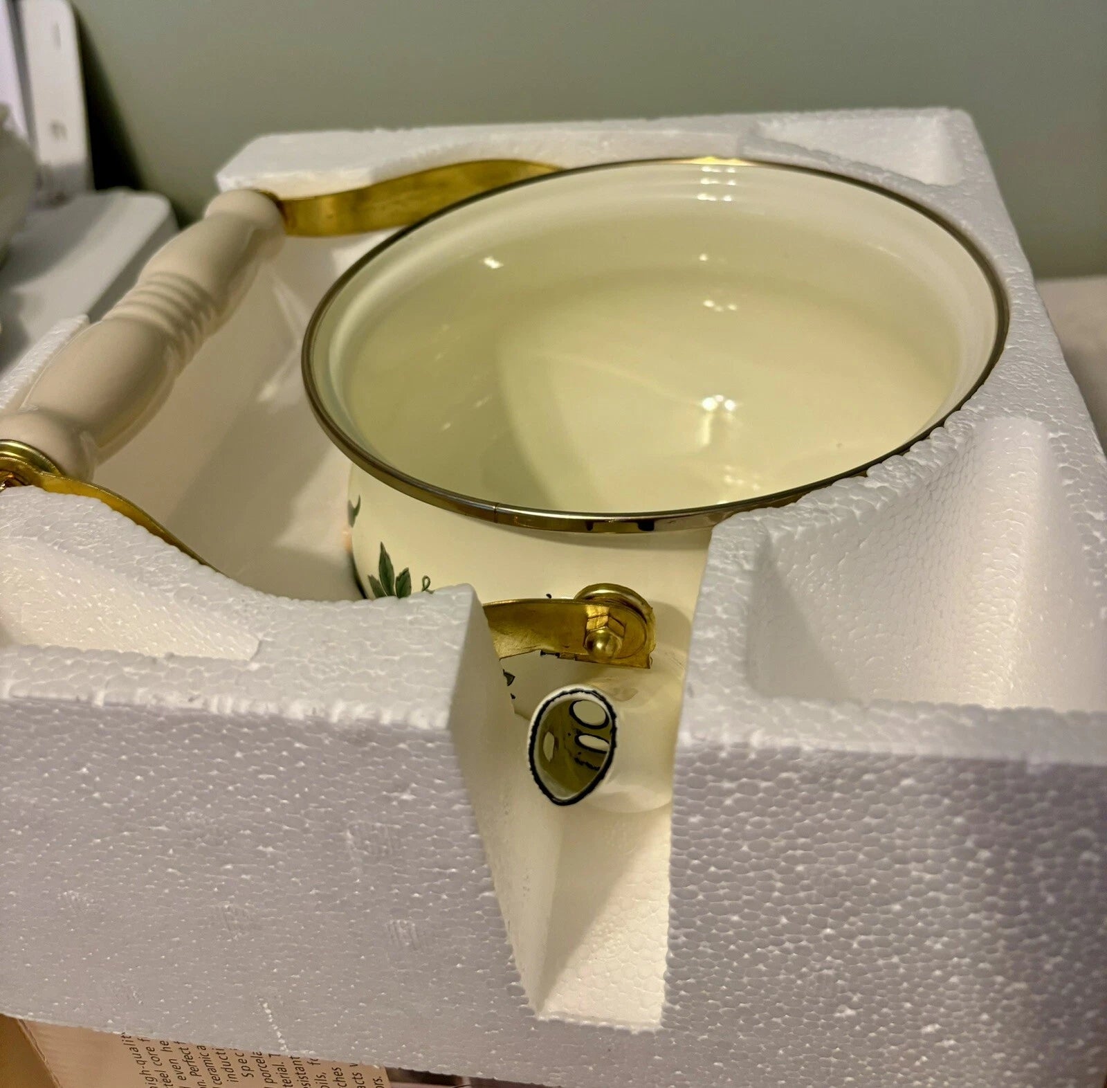 Vintage TABLETOPS UNLIMITED Enamelware Teapot Essence Made In Thailand