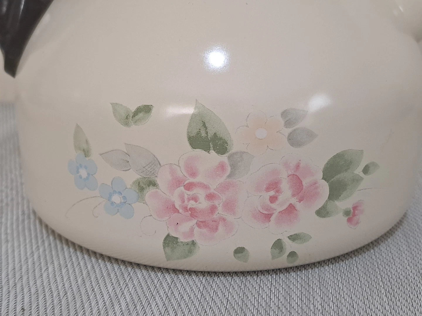 Vtg Pfaltzgraff Tea Rose Pink Floral Metal Enamel Tea Kettle Teapot